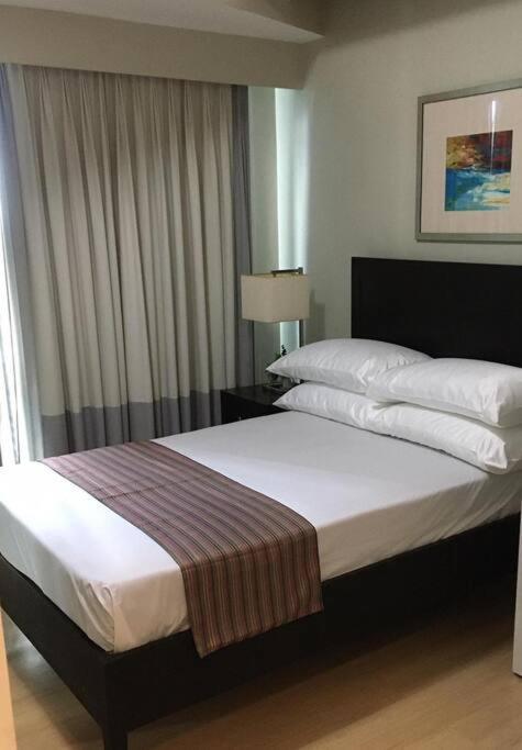 Spacious Bgc 2 Bedroom With A View Manila Exterior foto