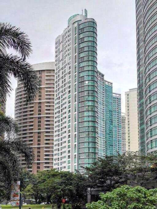 Spacious Bgc 2 Bedroom With A View Manila Exterior foto